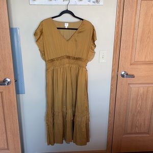 Flutter Sleeve Dress